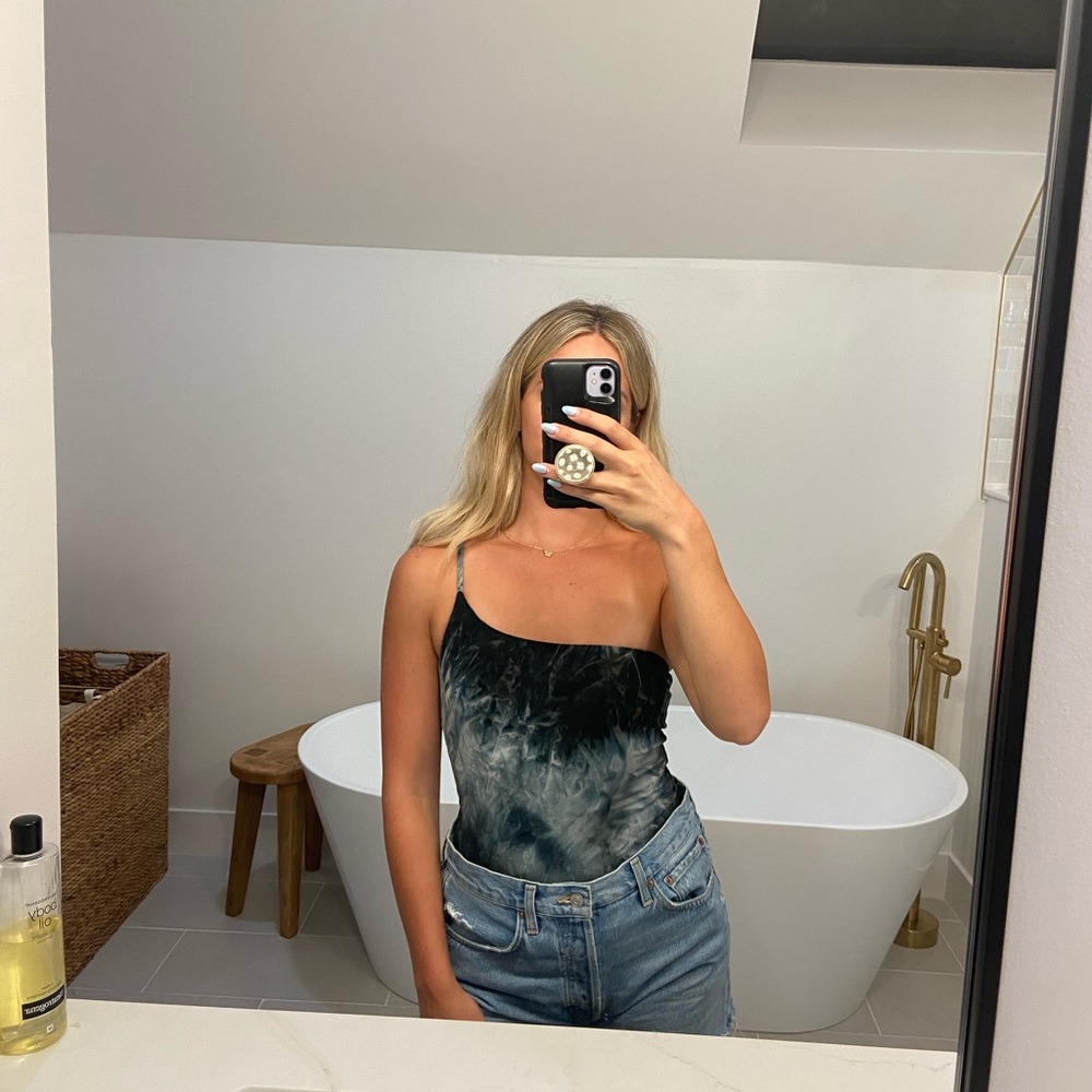 Superdown bodysuit revolve BNWT medium